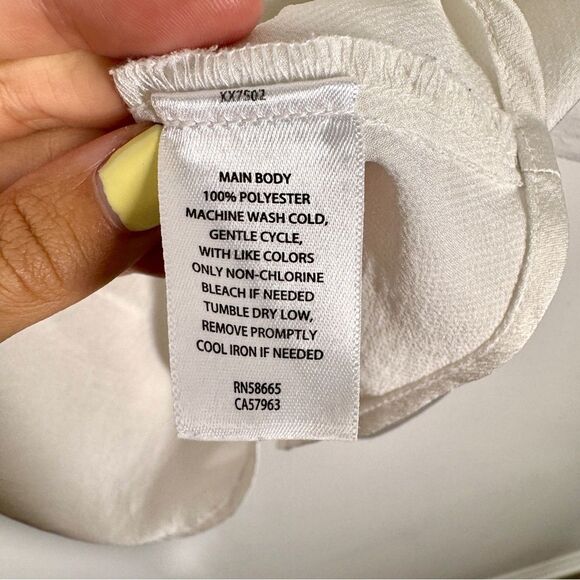 Open Edit Nordstrom -Women's Size Medium White Scoop Neck Sleeveless Top Blouse - Picture 5 of 8